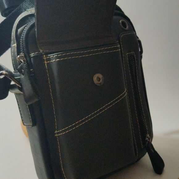 Laoshizi Handsome Premium Leather Crossbody Unisex Mini Bag - Picture 14 of 16